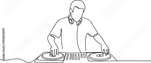 continuous line drawing of a male music DJ. one line drawing of a DJ at a music party, night club, nightlife. single line vector illustration. one line Icon drawing