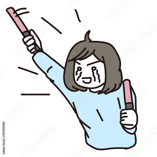 ペンライトを振って推し活する女性