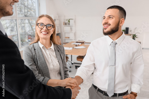 Female business mediator wi...