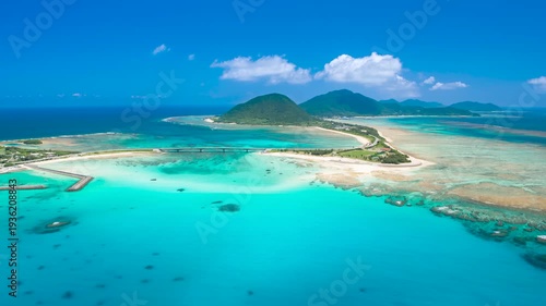 沖縄県　伊平屋島の海