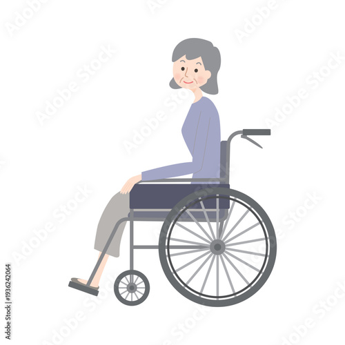 車椅子に座るシニア女性