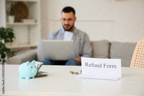 Refund form with piggy bank...