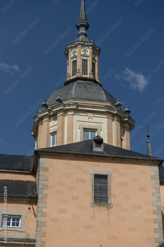 Fototapeta premium A historic building with a prominent dome.. Royal Palace of La Granja de San Ildefonso, Spain