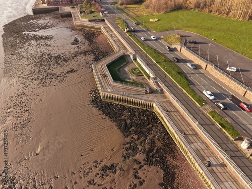 Foto River Mersey Overhead View of Tidal Water and Port Infrastructure