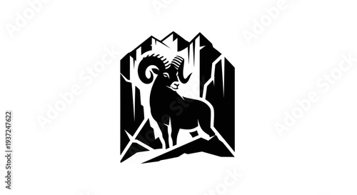 Photos Bighorn sheep silhouette against mountain