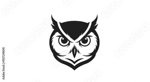 Striking monochrome owl head vector illustration with wise, watchful eyes – ideal for logo, emblem, or mascot design.