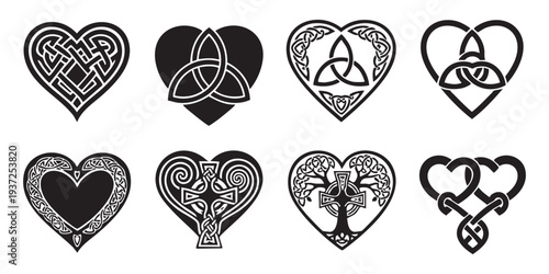 Set of 8 Celtic heart for St Patrick's day icons vector