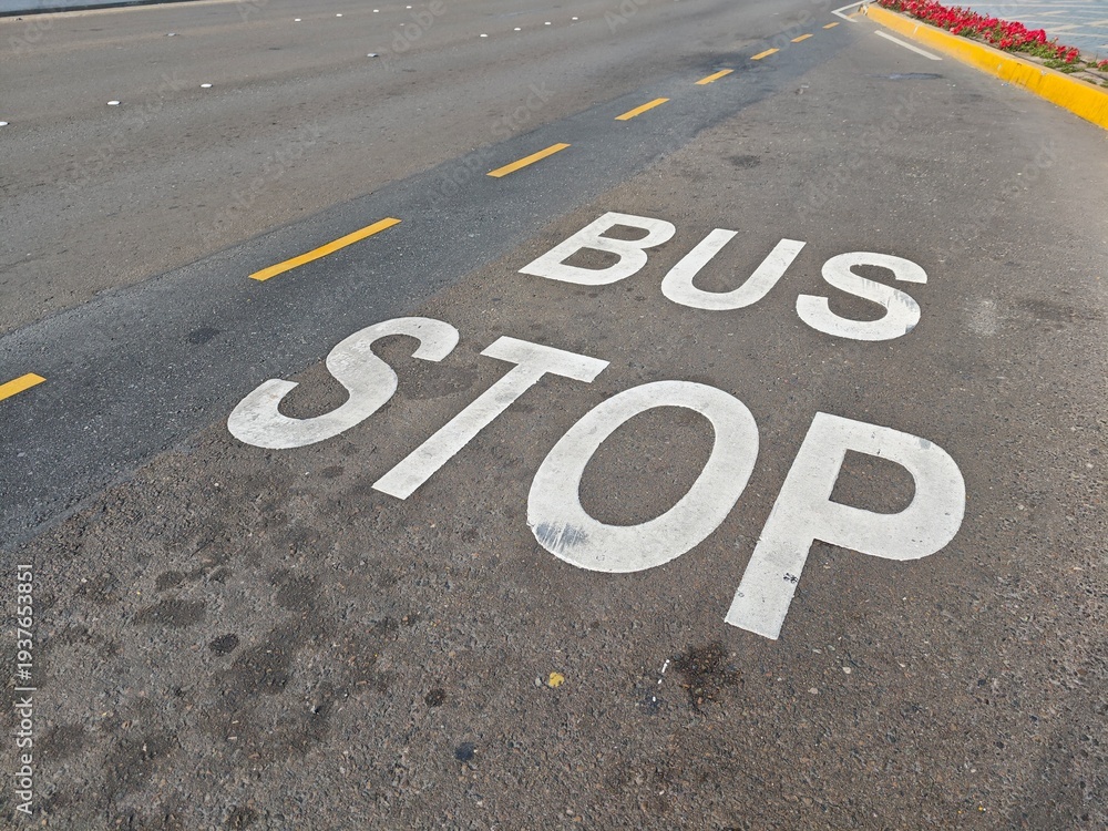 Obraz premium bus stop sign