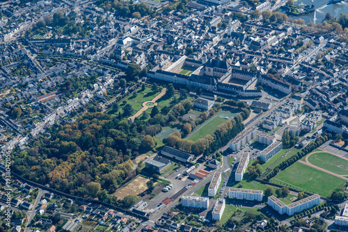 Vue aérienne du Prytanée militaire à La Flèche en France
