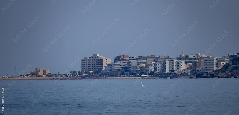 Obraz premium Coastline at the Mediterranean Sea, on the northern part of Rhodes island, Greece.