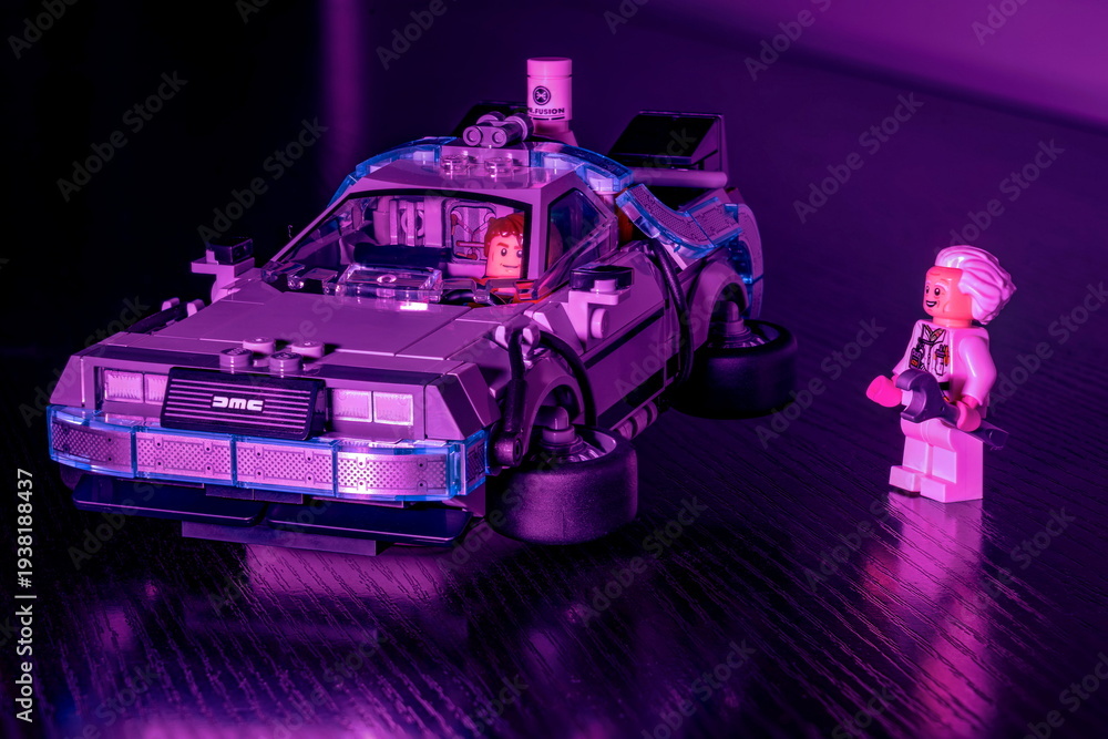 Fototapeta premium Brisbane, QLD, Australia - Feb 21, 2026: A toy Lego model of the famous DeLorean car
