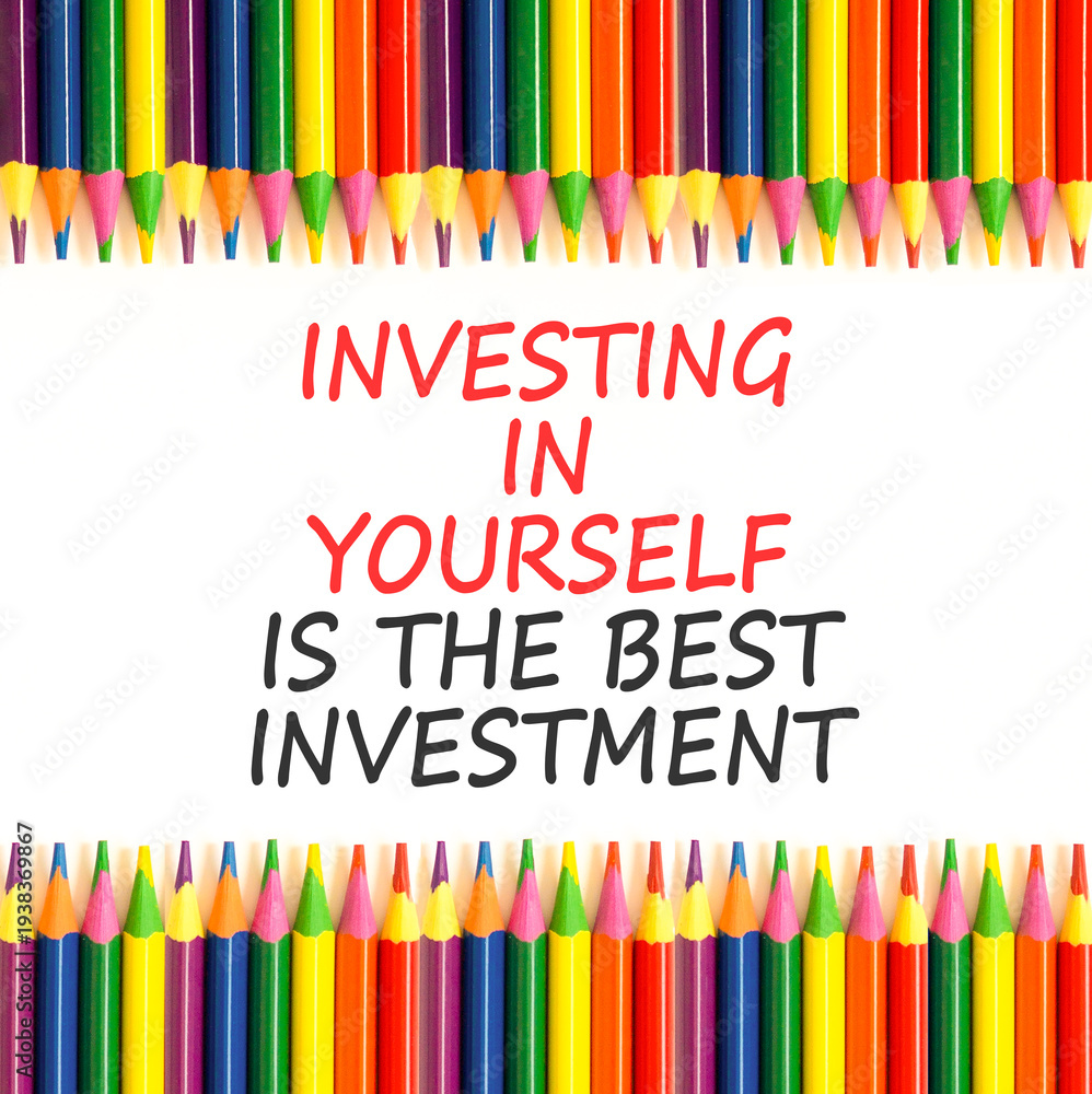 Obraz premium Investing in yourself symbol. Concept words Investing in yourself is the best investment on beautiful white paper. Beautiful white paper background. Business investing in yourself concept. Copy space