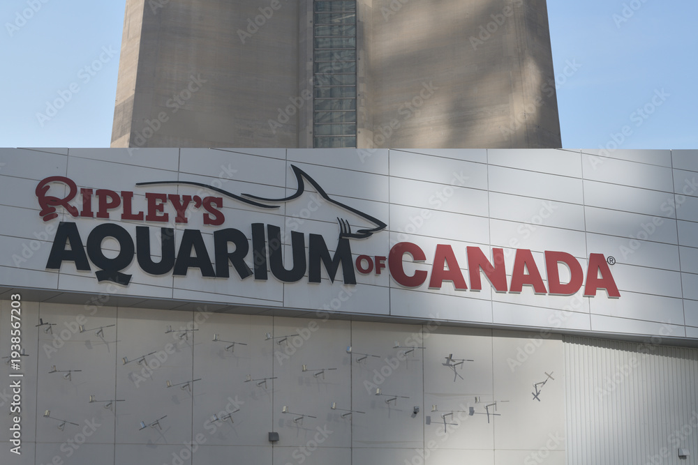 Naklejka premium sign on the exterior of Ripley's Aquarium of Canada at 288 Bremner Blvd, Toronto