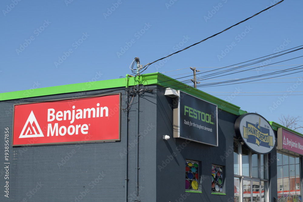 Obraz premium signage on the exterior of Paint Depot at 1674 O'Connor Dr, North York, Toronto