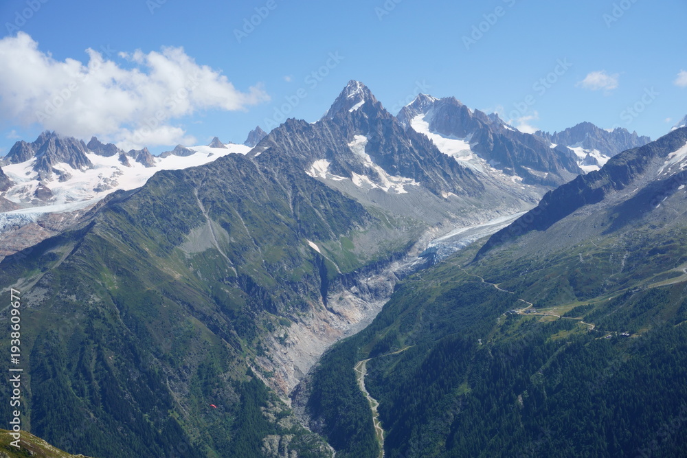 Fototapeta premium Snowy Swiss Alps with cable car in winter mountain landscape, Switzerland