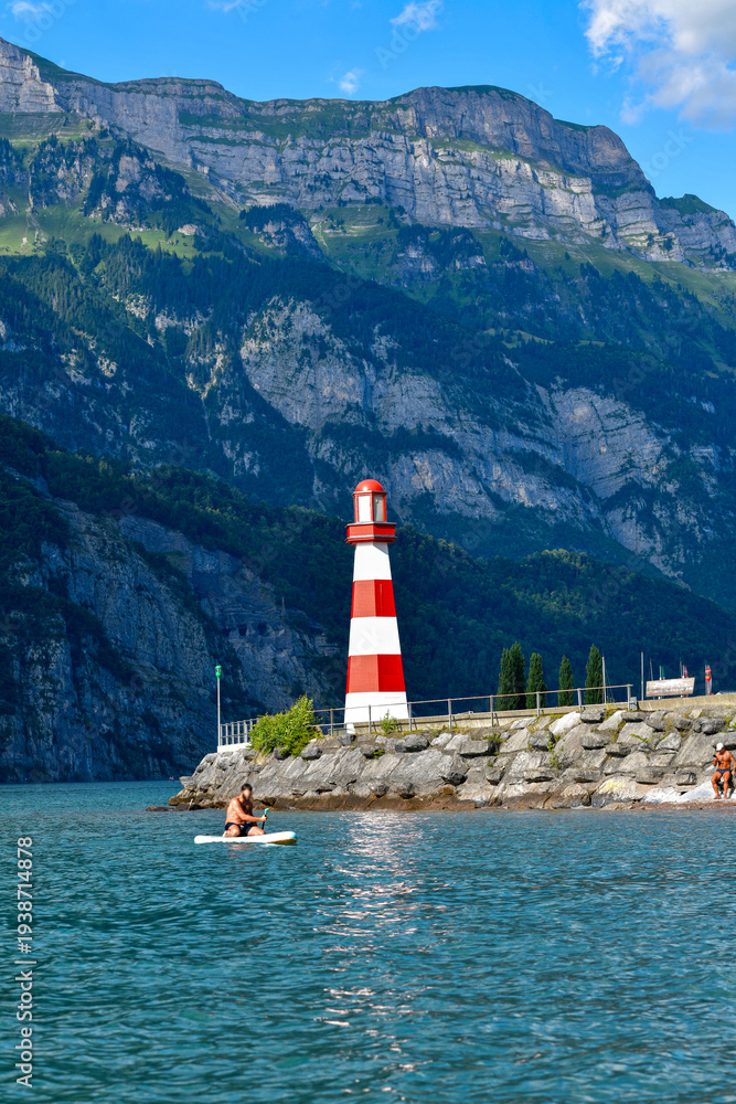 Fototapeta premium Hafen Unterterzen Gemeinde Quarten am Südufer des Walensees, Kanton St. Gallen