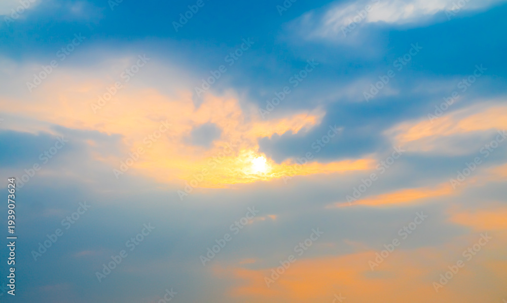Fototapeta premium Gradient overlay blur sunset nature summer background cloud dramatic weather orange sky evening sunrise pastel color effect pattern abstract spring light beauty template yellow wallpaper.