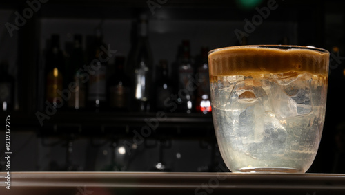 Foto A mystic glass face submerged, conjuring the Day of the Dead spirit and secretiv