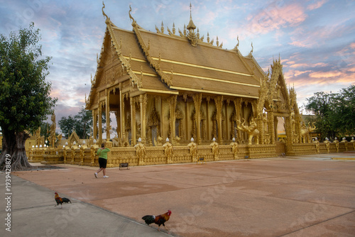 Fotografie Golden church Wat Pak Num Jolo temple, in Chachoengsao, Thailand