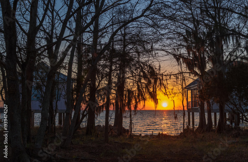 Fotografija Louisiana Sunset between the Camps