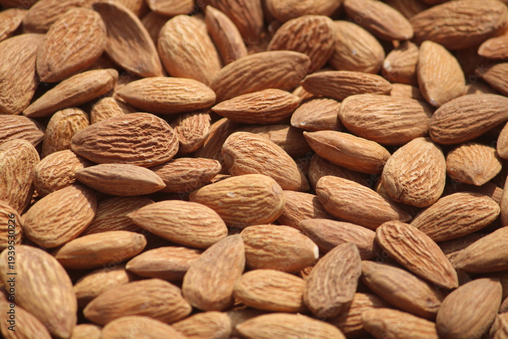 Fototapeta premium almonds close up
