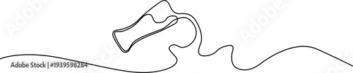 Illustration of minimalist continuous line drawing of a glass
