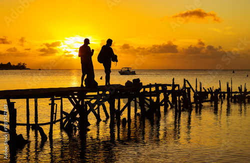 Obraz na plátne Fishermen on the coast of Mauritius Island, Tamarind Beach, Africa