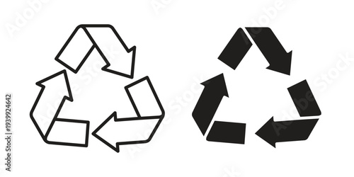 Recycle icon. Premium thin line vector illustrator. Vector EPS10