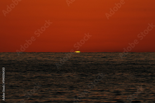 Tapety artystyczne 小笠原の夕日 グリーンフラッシュ