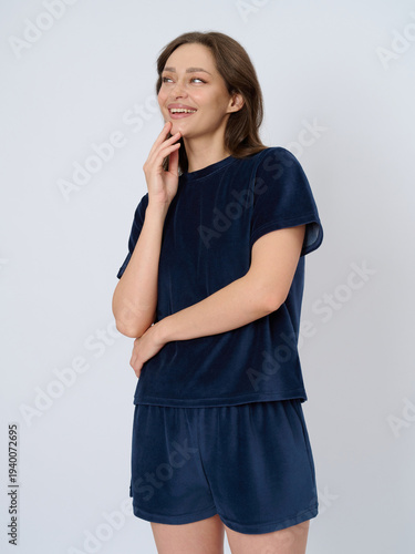 Foto Comfortable and Stylish Loungewear Set for Relaxed Days and Cozy Nights in Soft