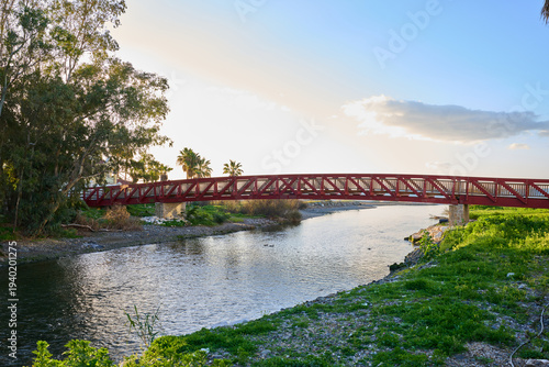 puente sobre la desembocadura del rio Guadaiza 