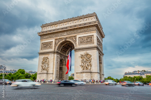 Tableau sur toile The Arc de Triomphe in Paris