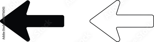 Black and white arrows pointing left and right isolated on transparent background, Vector