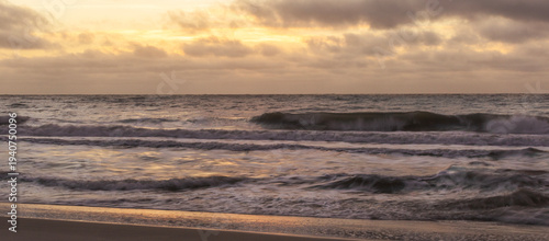 Obraz na płótnie Pawleys Island sunrise over the ocean
