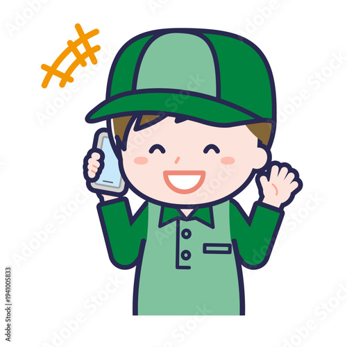 スマートフォンを使う「配達員」の男性