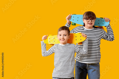 Cute girl and her brother w...