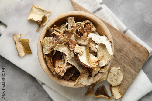 Bowl with dried mushrooms o...