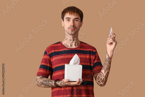 Allergic young man with nas...