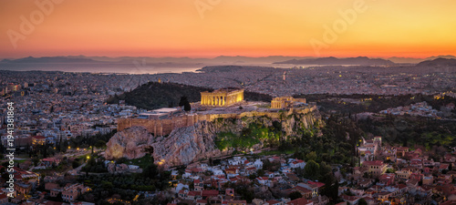 Photos Panoramic aerial view of the illuminated skyline of Athens, Greece, with Parthen