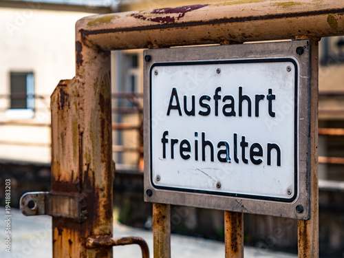 Ausfahrt freihalten