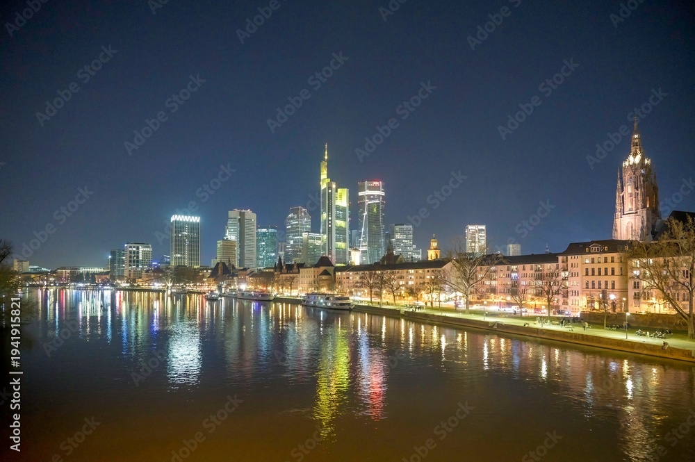 Obraz premium Frankfurt, Mainufer