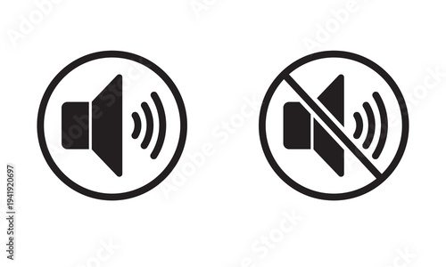 Fotografie Speaker volume and mute icon set