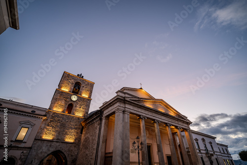 Foto Isernia. The Cathedral of St. Peter the Apostle 0226V