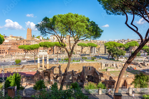 Konstfotografi Roman Forum and Trajan's Market ruins in Rome, Italy