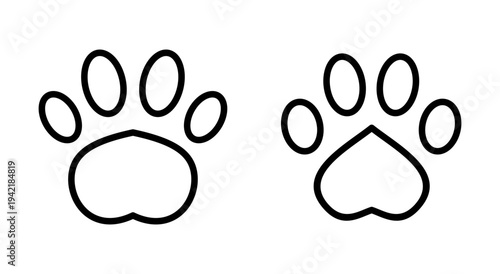 Paw icon symbol for apps and websites. paw print sign and symbol. dog or cat paw