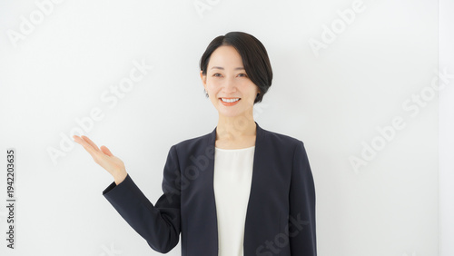 ビジネス　女性