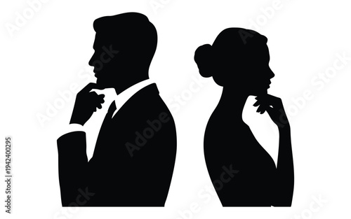 Silhouette Head Profile Of Pensive Young Man And Woman Facing Each Other, Teenager Boy And Girl Thinking. Opposition Of Genders Concept With Love, Relationships, Emotion, Communication And Human