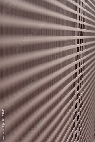 Grille métallique marron en perspective