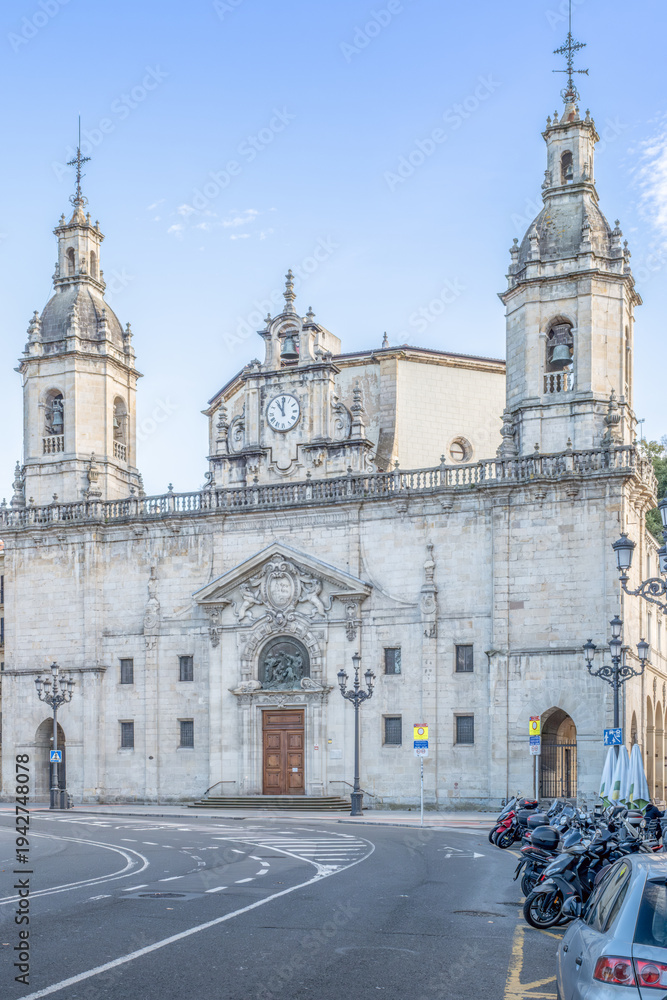 Fototapeta premium San Nicolas Church Baroque Facade in Bilbao, Historic Landmark in Casco Viejo, Spain