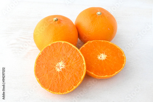 せとかの断面と丸ごとの柑橘フルーツ